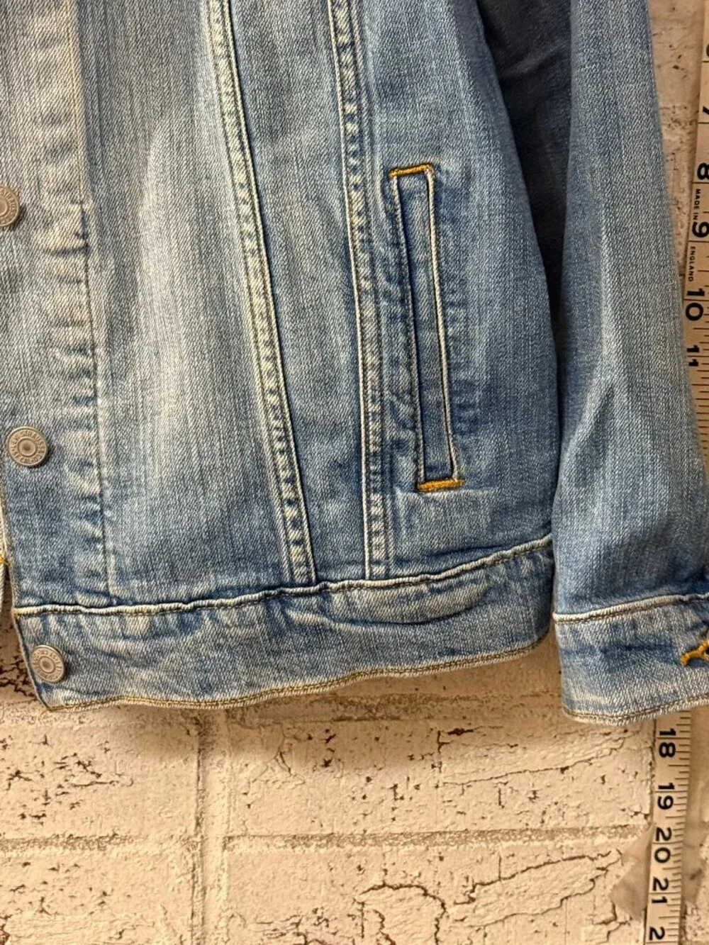 Levi’s Womens XL Embroidered Floral Denim Trucker Jacket Blue Jean Boho